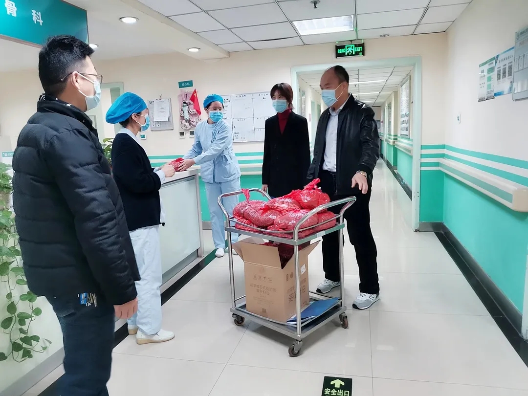 1645106814140614.jpg 640.webp (8).jpg